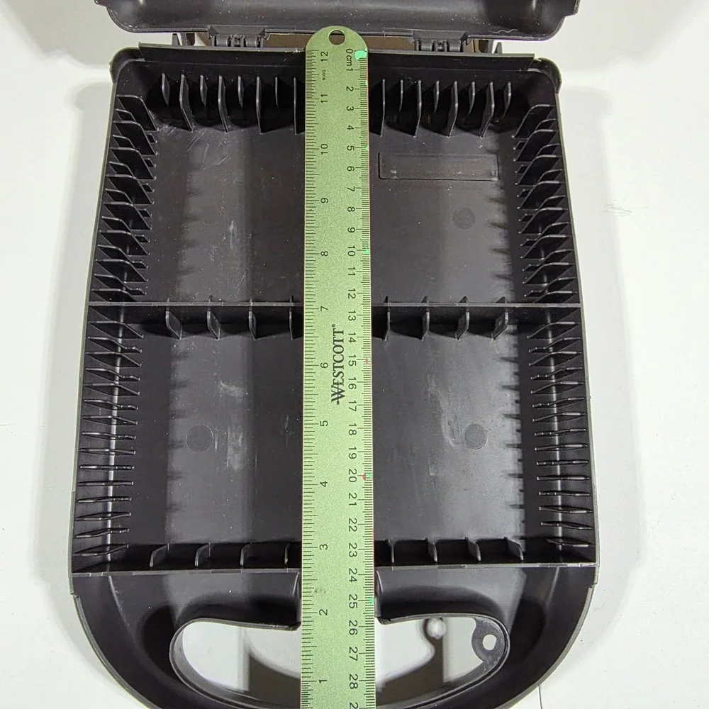 Metro‎ Plano Cassette/Tape Storage Case Organizer Good Hard-Shell